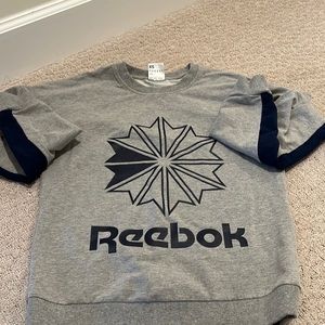 Reebok sweatshirt. XS. Like new.